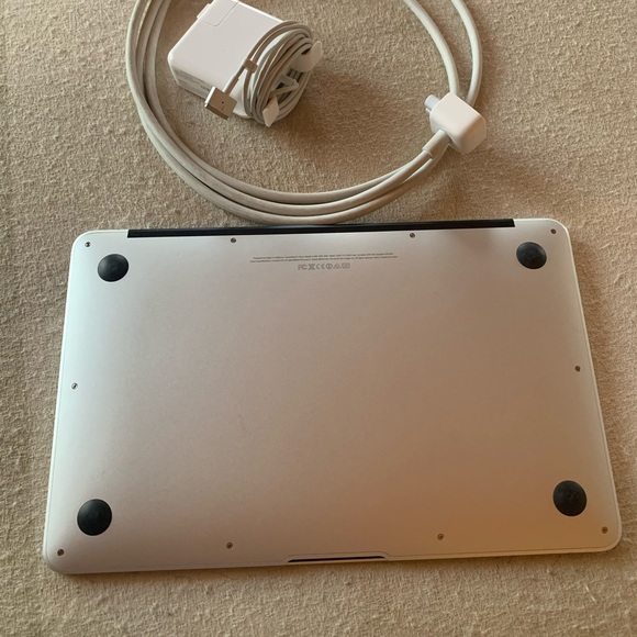 MacBook Air 2014 11" Screen - Picture 2 of 12